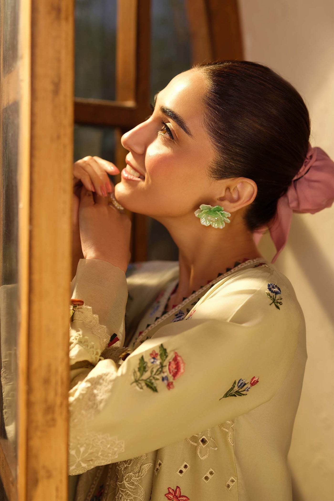 MARYAM HUSSAIN-3PC LAWN EMBROIDERED SHIRT WITH KHAADI NET EMBROIDERED DUPATTA AND TROUSER✨