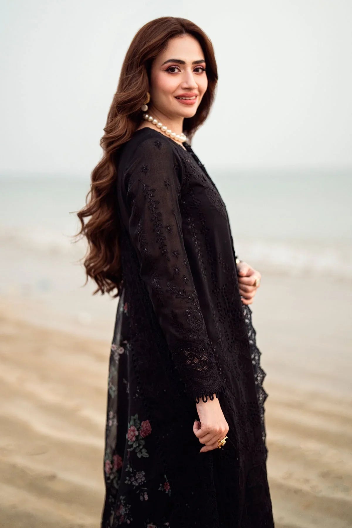 NUREH UNSTITCHED LAWN 3PC