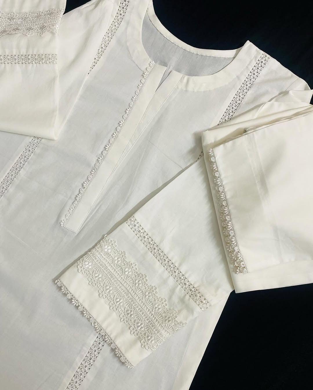 Lawn Embroidered Stitched 2Piece D-010