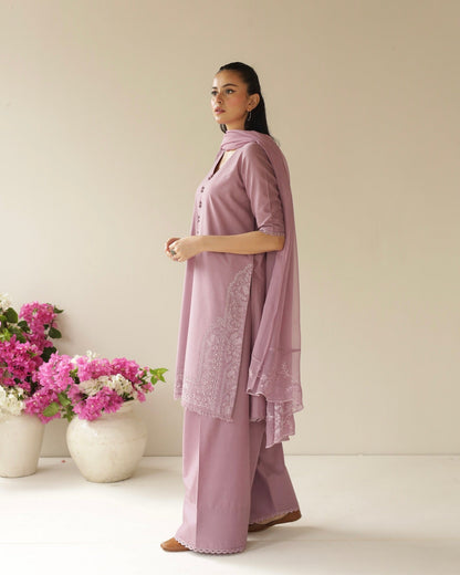 Lawn Embroidered Stitched 3Piece D-010