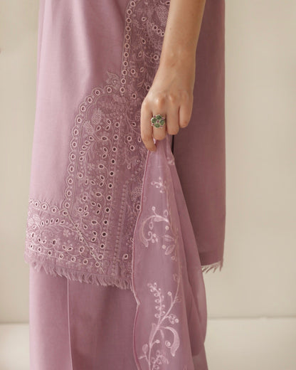 Lawn Embroidered Stitched 3Piece D-010