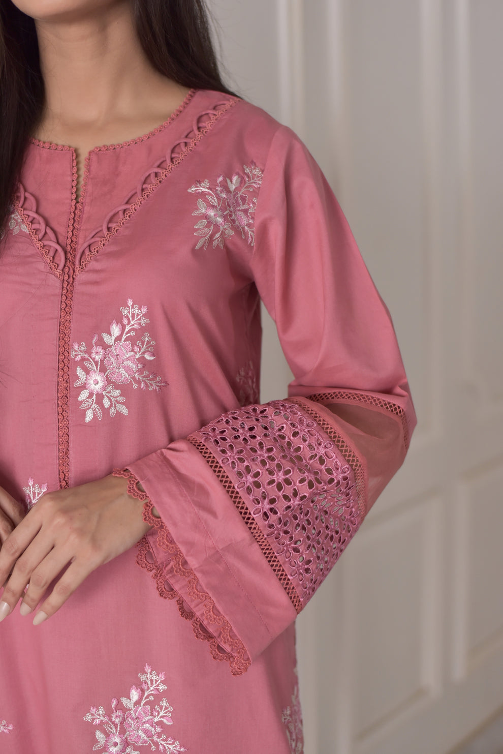 Lawn Embroidered Stitched 3Piece D-013