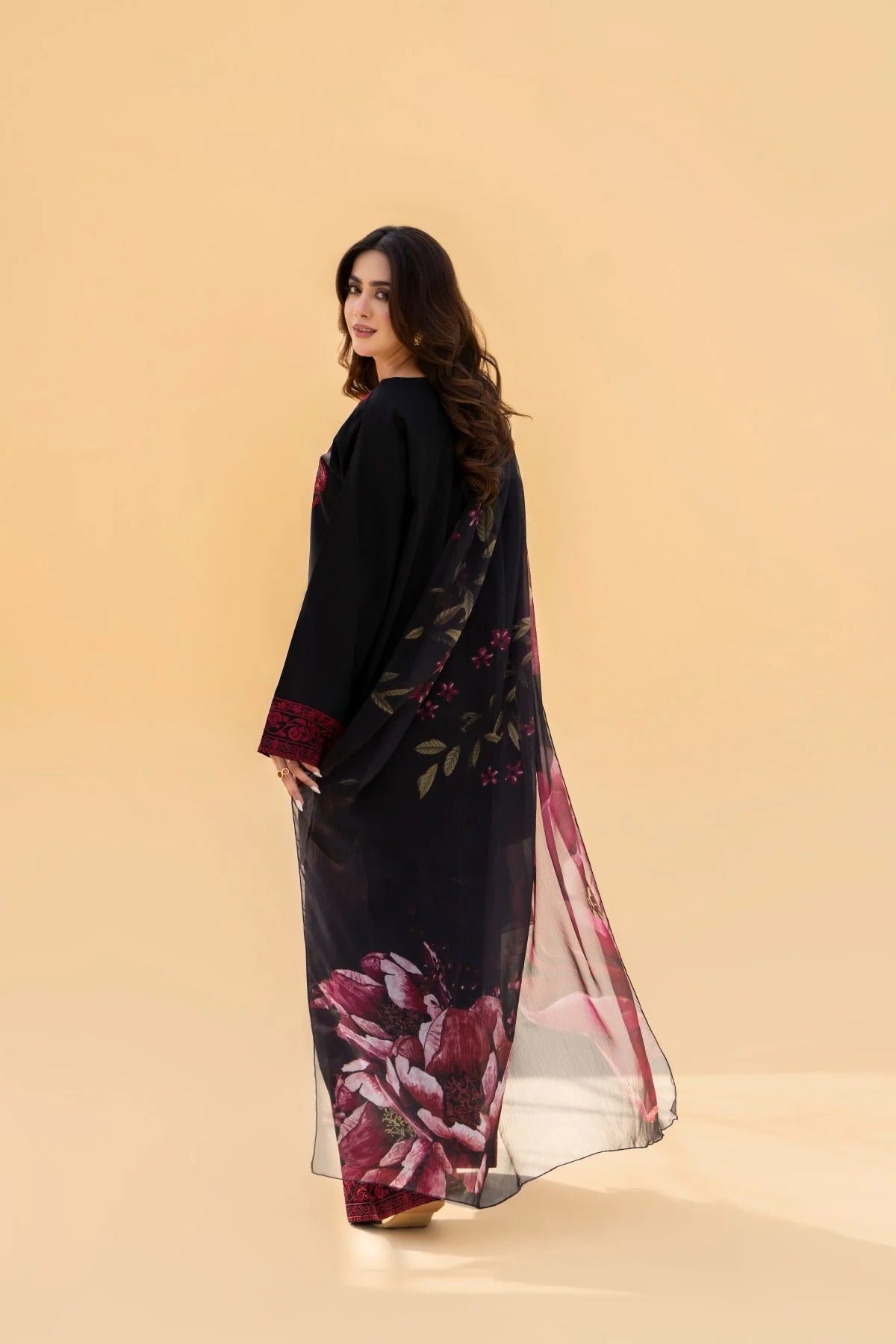 Lawn Embroidered Stitched 3Piece D-007